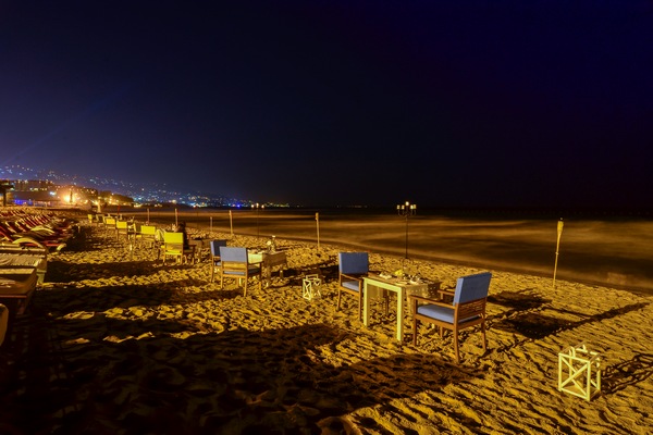 Romantic Beach Dinner at Edde Sands